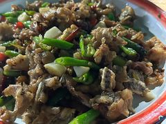 -超越海鲜屋(飞龙物业店)