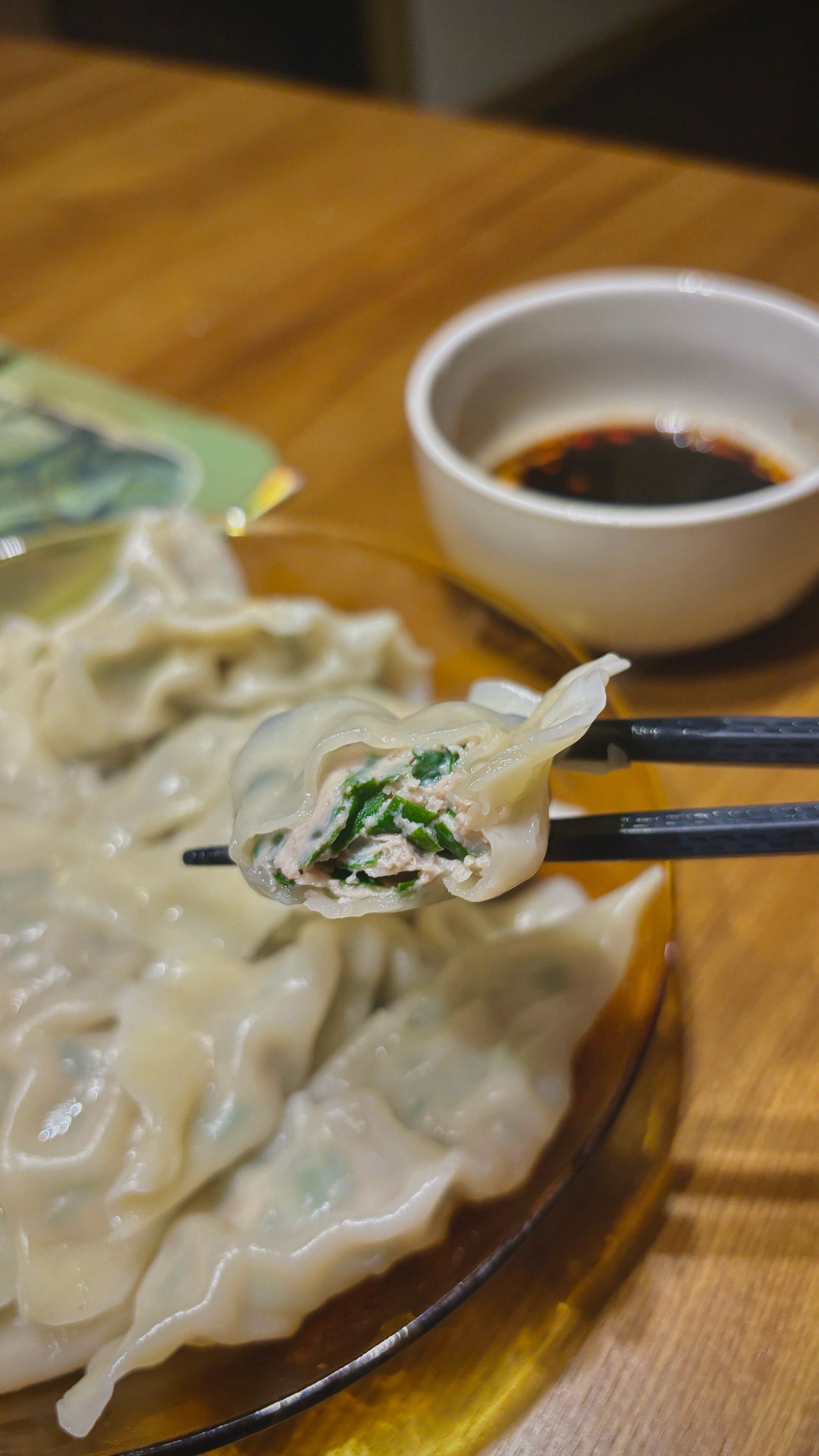 今天的鲅鱼韭菜鲜肉手工饺子,鲜到眉毛掉下来!