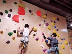 -ROCKPLUS攀岩馆(环宇城店)