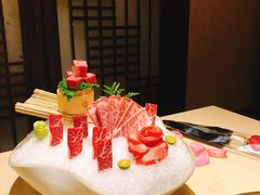 顶级肥牛组合-余欢领鲜火锅(新街口店)