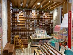 -猫的天空之城概念书店(丽江古城饮玉巷店)