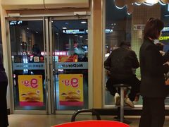-麦当劳(轻轨曹杨路店)