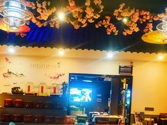 -老街烧烤大排档·地道湖北菜·龙虾馆(汉口火车站店)