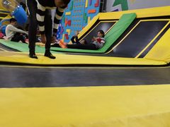 -Bounce Factory反弹工厂蹦床公园(群力店)