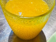 鲜榨橙汁-潮界(LU·ONE凯德晶萃广场店)