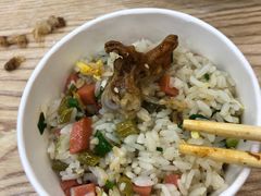 -江城燕子大排档(江汉路步行街店)