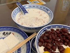 -黄氏许牛奶甜品专家(水晶街店)