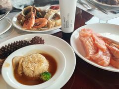 -荣誉国际酒店-云顶旋转餐厅