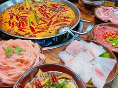 -老街·稳拈老火锅(海椒市店)