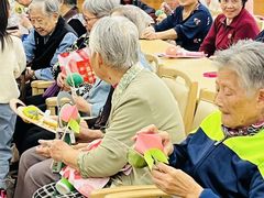 -蓝话筒·少儿成人演讲口才·主持朗诵·戏剧表演(大华第一坊店)
