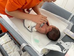 -爱的果实月嫂育婴师(世纪东方店)