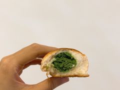 -天井·丑面包搭咖啡