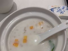 -香山湖家家宴(中山陵店)