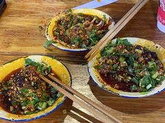 -拈签一笑黄牛肉辣卤串串