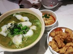 -渝是乎酸菜鱼·川渝小炒(新世界百货望京店)