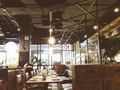 大堂-Carbon莫卡哆·意大利复古集市餐厅(杭州大厦店)