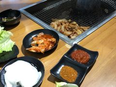 -肉甲韩国木炭烤肉(新壹街1店)