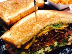 -The Habit Burger Grill 哈比特汉堡(复兴soho店)