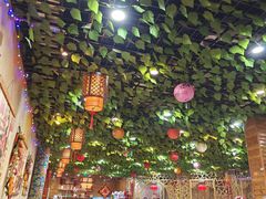 -袁小二大东北铁锅炖(吉祥村总部)