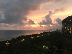 -三亚湾海居铂尔曼度假酒店