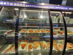 面包甜点陈列柜-蚝英雄鲜蚝自助专门店(长楹天街直营店)