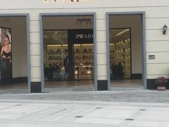-王府井奥莱临潼小镇(临潼店)