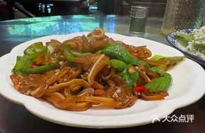 Spicy Stir-fried Beef Ear Tips