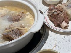 -三人行骨头王火锅(长寿店)