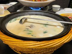 涵誉鱼头皇-涵誉·私房菜(银都·锦创广场店)