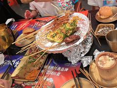 -何师烧烤Pro ·江湖川菜·小龙虾·精酿啤酒(太古里旗舰店)