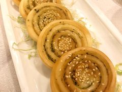 香煎葱油饼-荣粤酒家·融合粤菜