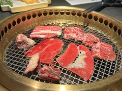 -铭牛烧肉·和牛海鲜自助(高新月牙湖店)