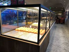 面包甜点陈列柜-LELECHA乐乐茶(上海五角场万达广场店)