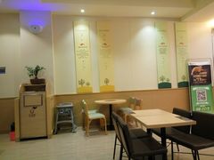 -德克士(呀诺达店)