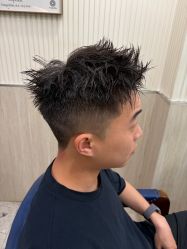-PE SALON
