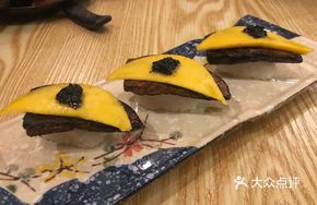 Truffle Foie Gras Mango Roll