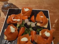 烟熏三文鱼冷盘-HUZI虎滋精酿餐吧(京西大悦城店)
