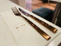 -潮一不贰·法式甜品·生日蛋糕·西式简餐(外滩店)