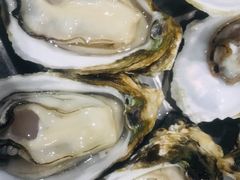 -蚝哥花姐湛江烤生蚝(美丽湾市场店)
