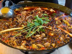 -鸿顺老铁锅美蛙鱼府(解放碑店)