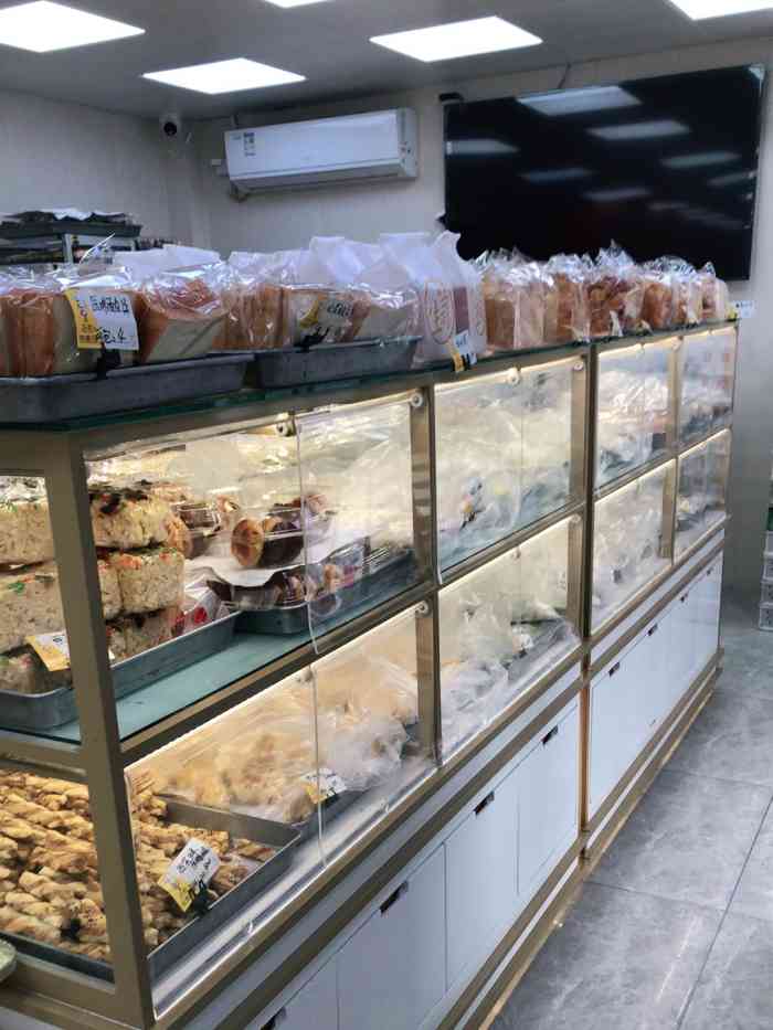 爱德顺糕点食屋(利民道店)-"因为在首页上看到了巧克力拿破仑看着太