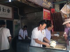 -眼镜粑粑