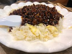 牛肉丝蛋炒饭-毛胡子牛羊餐馆(武宁路店)