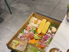 -山野的朋友露营炭火烤肉