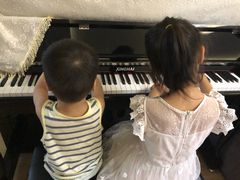 -爱琴海琴行(弘阳广场店)