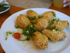 -Chom Cafe and Restaurant