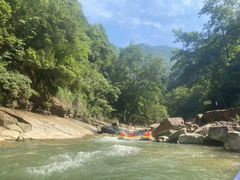 -雅鲁激流探险漂流