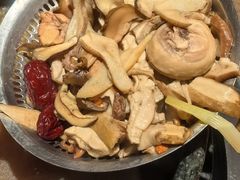 -蘑界·野生菌火锅(深业上城店)