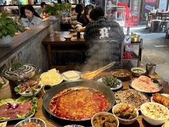 -萍姐火锅·公路夜市(武汉首店)