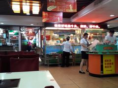 大堂-潮泰牛肉火锅 · 创于1992年(车公庙店)